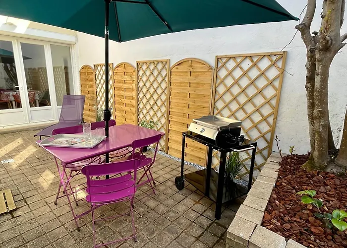 Maison Les Roses Trémières à Deux Pas De La Casa vacanze